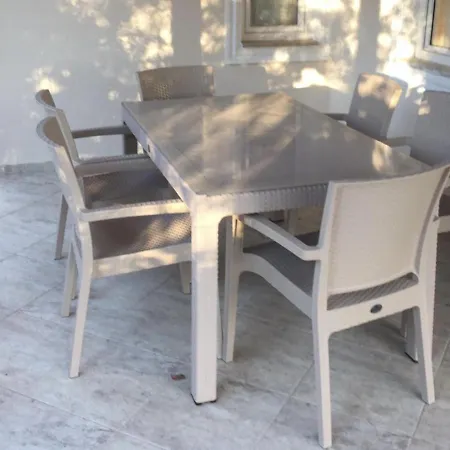Stylish Ground Floor 3-bed In Dalyan Appartamento